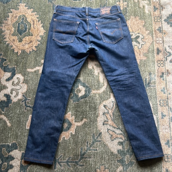 Levi’s denim 504 36 x 32. Great condition. Tag is ripped in the back though. - Picture 2 of 3